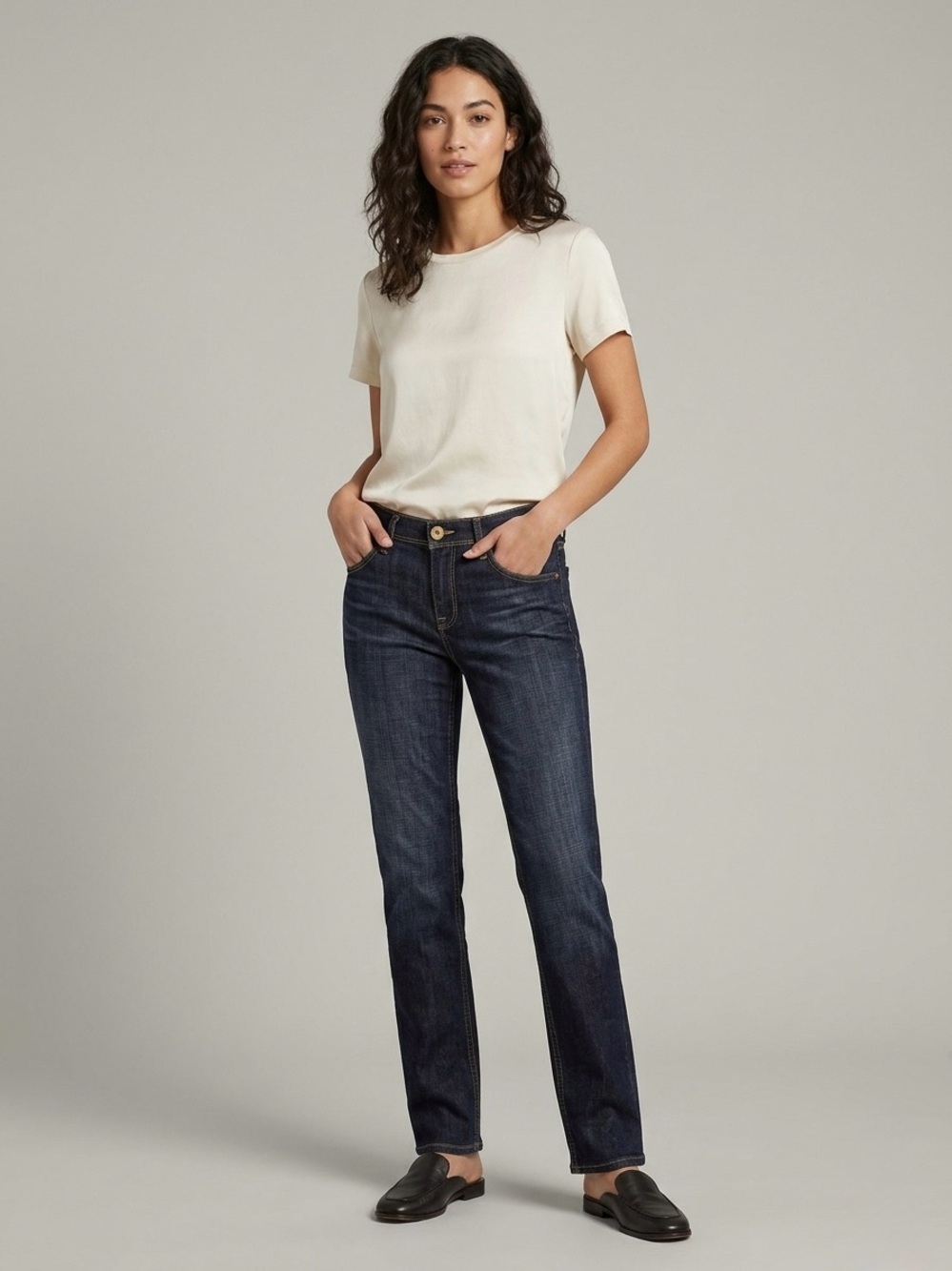 Hudson Jeans Collin Flap Pocket Straight Leg in Dark Wash Mid Rise 31 Tall Long